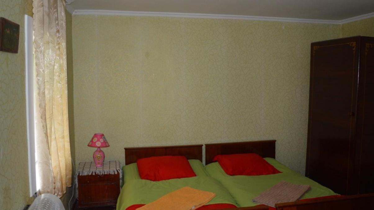 Guesthouse Gegi Kutaiszi Kültér fotó