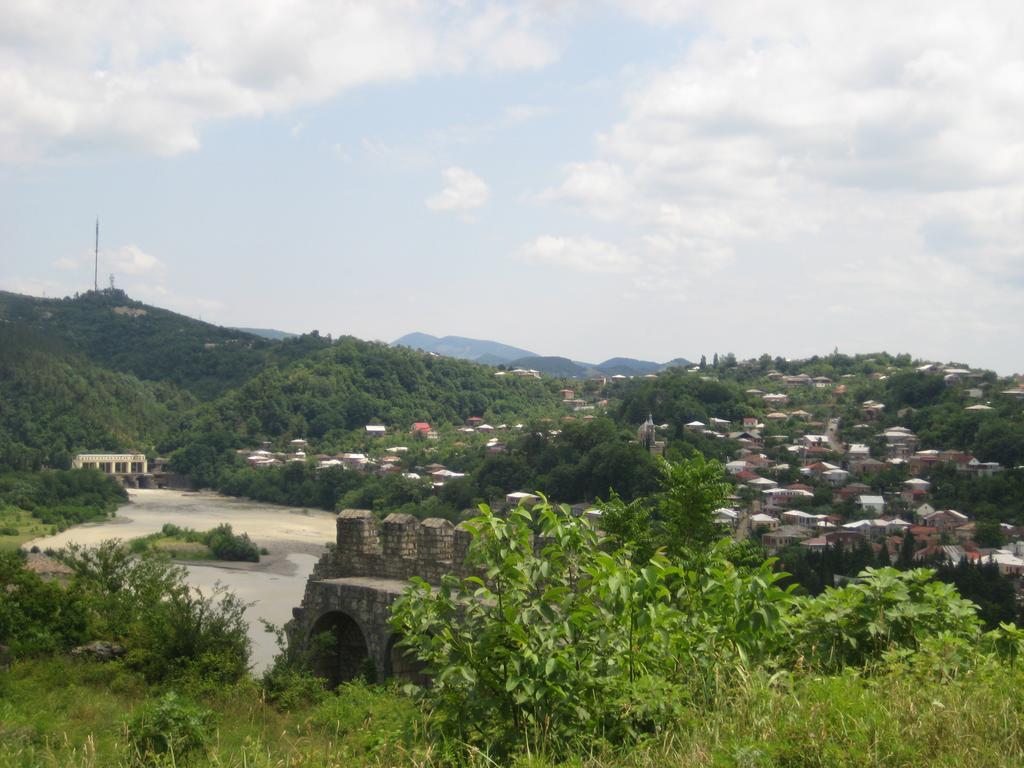 Guesthouse Gegi Kutaiszi Szoba fotó