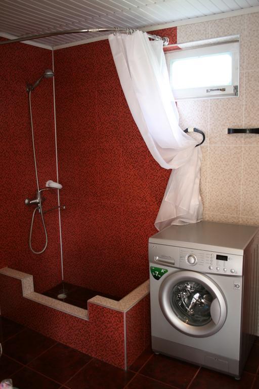 Guesthouse Gegi Kutaiszi Szoba fotó